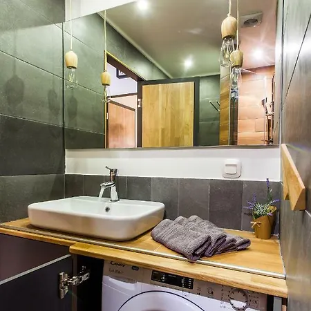 Lazaristes Compact Living Thessaloníki