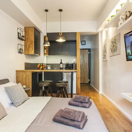 Lazaristes Compact Living *