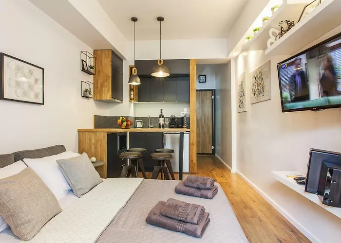 Lazaristes Compact Living *